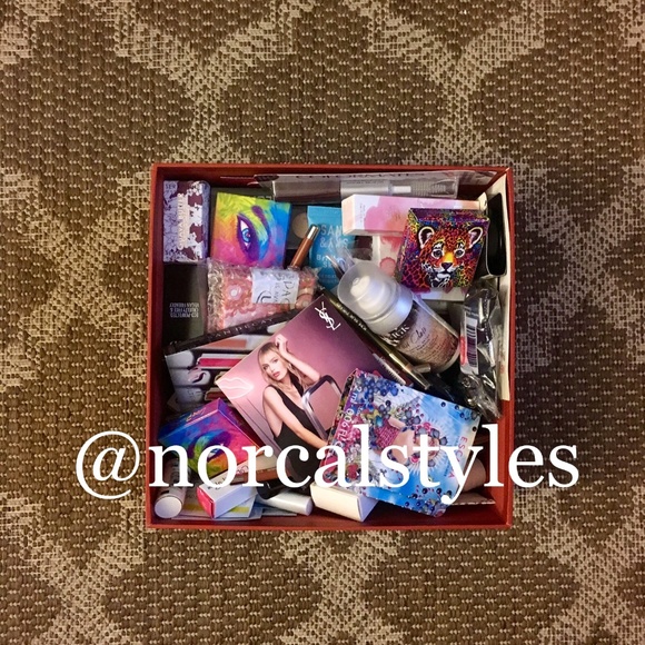 MYSTERY MAKEUP BAG 💄🎀💋 - Picture 5 of 5